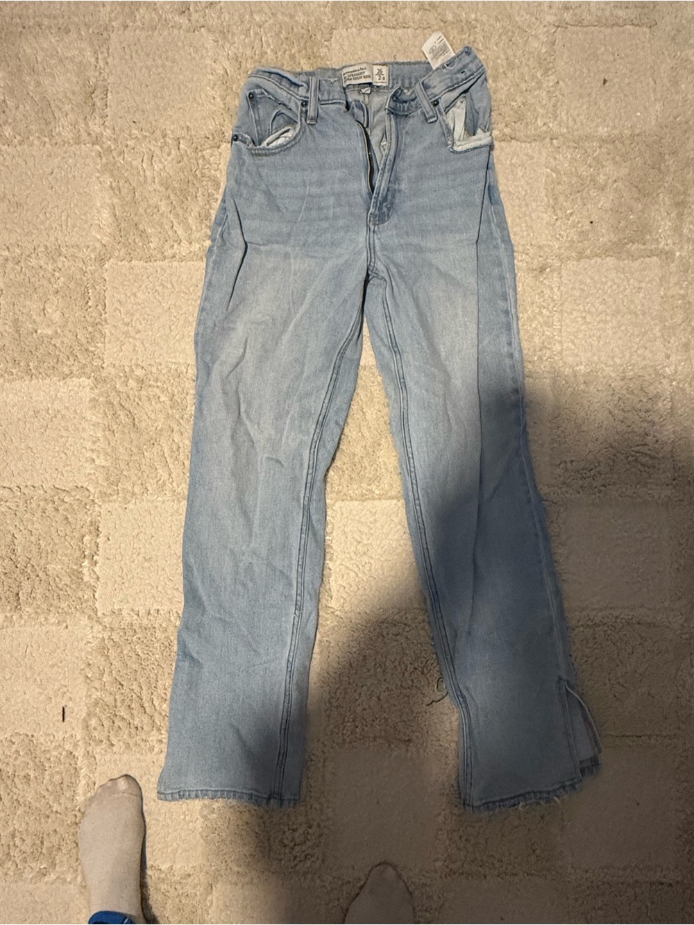 Abercrombie Light Wash Women's Jeans - Classic Straight Leg